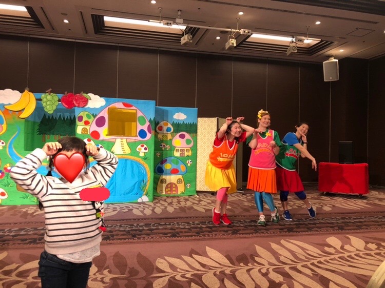 2022年【ダンスアロング・ショー】DWE週末イベントに3歳6歳の子供と参加！！ 